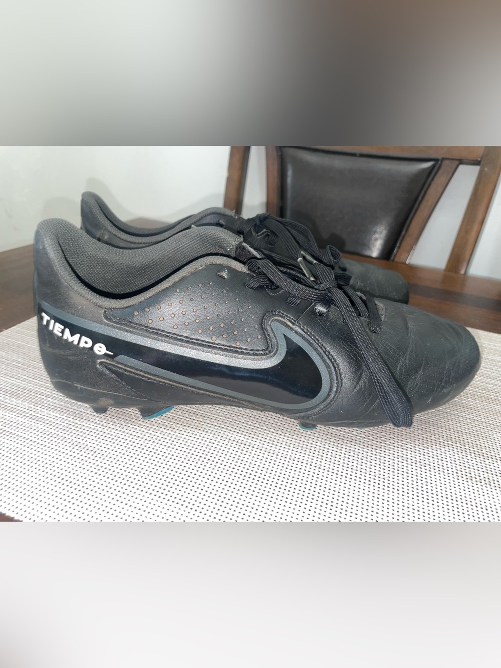 Nike Tiempo Youth Soccer Cleats Size 6 Black